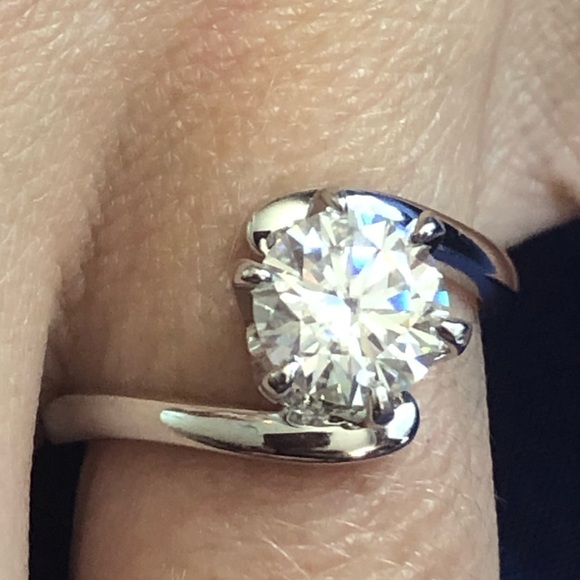 Stephanie Lee Jewelry - 1.5ct D VVS1 Moissanite Ring - Silver